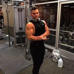 Meet your Posher, Logan